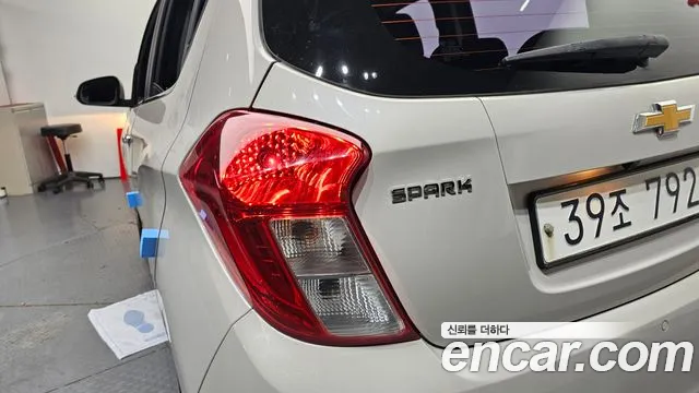 Chevrolet Spark 2019 thumb 12