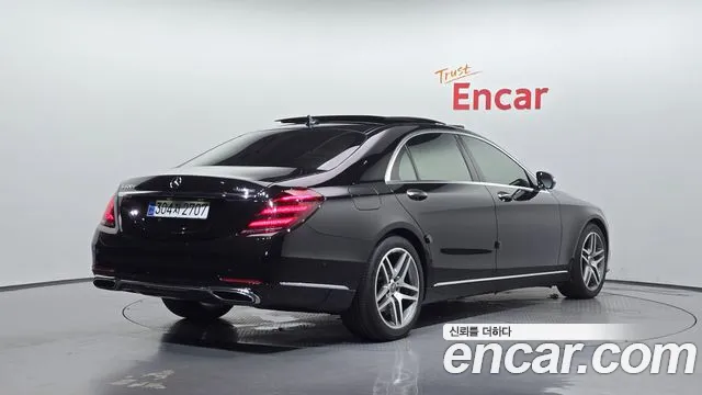 Mercedes-Benz S-Class 2017 thumb 4