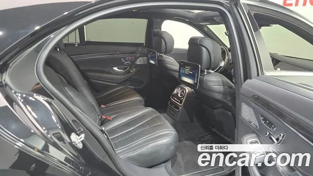 Mercedes-Benz S-Class 2017 thumb 9