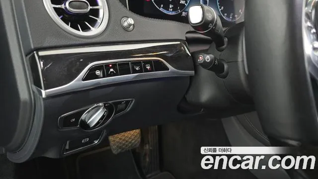Mercedes-Benz S-Class 2017 thumb 8