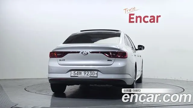 Renault SM6 2016 thumb 9