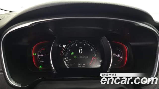 Renault SM6 2016 thumb 2