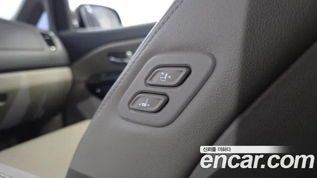 Kia Carnival 2019 thumb 4