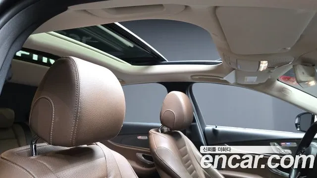 Mercedes-Benz E-Class 2020 thumb 2