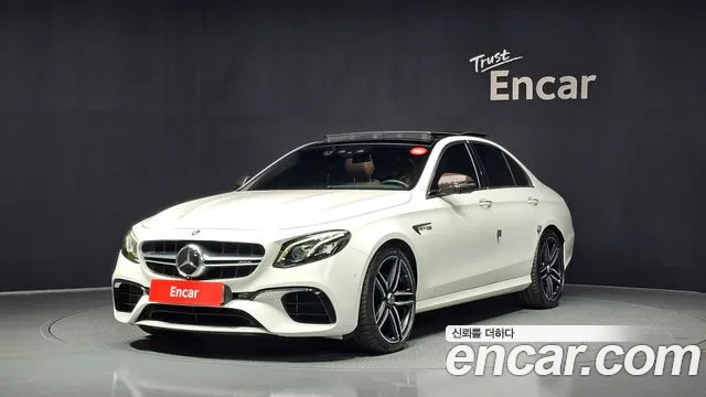 Mercedes-Benz E-Class 2019 thumb 2