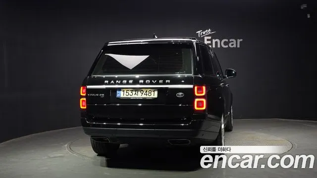 Land Rover Range Rover 2021 thumb 11