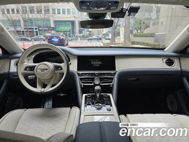 Bentley Flying Spur 2025 thumb 12