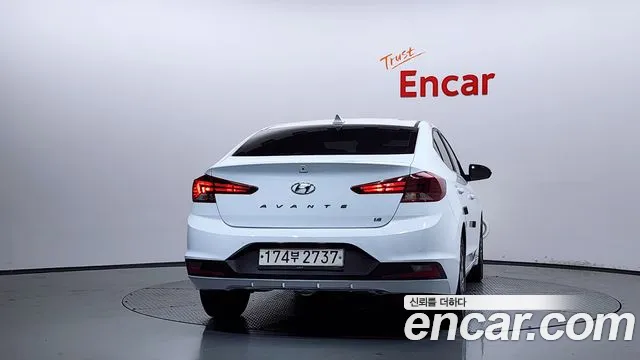 Hyundai Elantra 2019 thumb 4