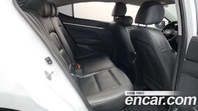 Hyundai Elantra 2019 thumb 11