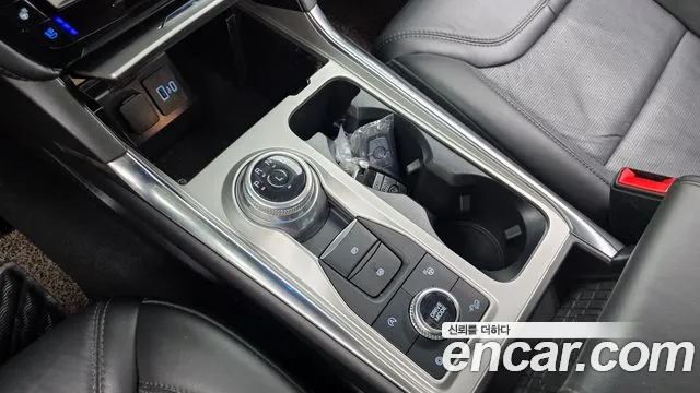 Ford Explorer 2022 thumb 8