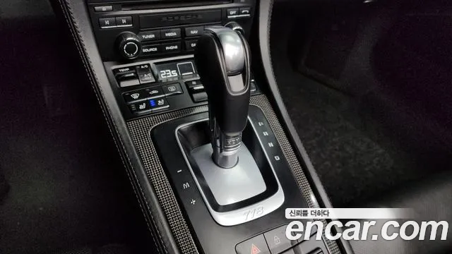 Porsche 718 Boxster 2021 thumb 7