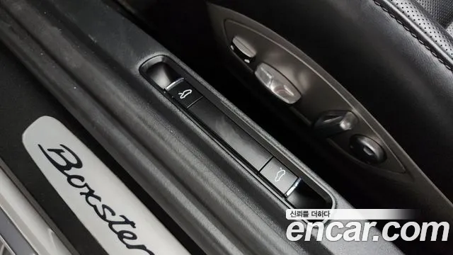Porsche 718 Boxster 2021 thumb 4