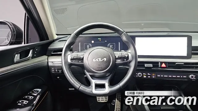 Kia K5 2025 thumb 3
