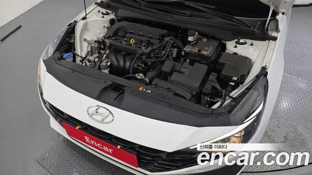 Hyundai Elantra 2022 thumb 12