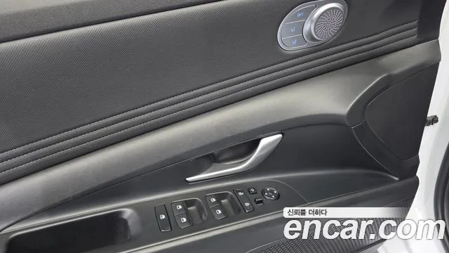 Hyundai Elantra 2022 thumb 6