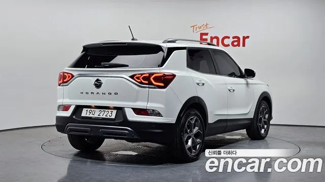KGM Korando 2019 thumb 11
