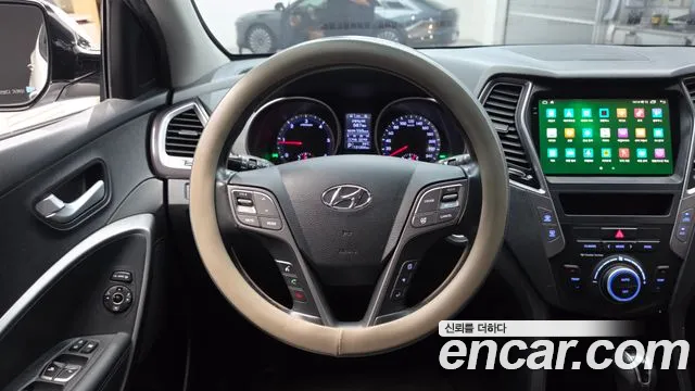 Hyundai Санта Фе 2013 thumb 6