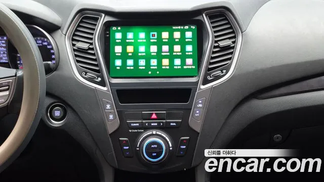 Hyundai Санта Фе 2013 thumb 10
