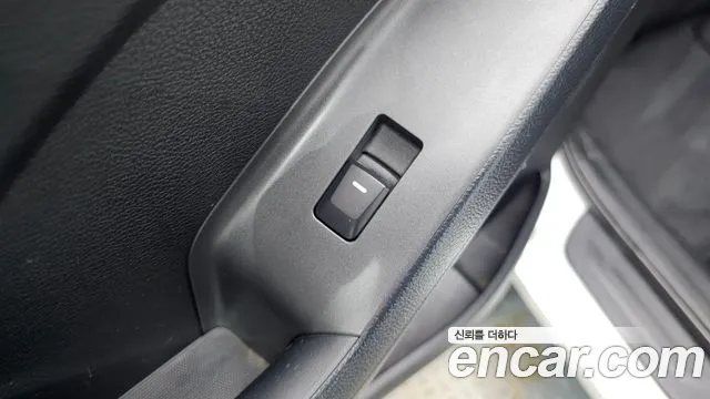 Kia K3 2014 thumb 10