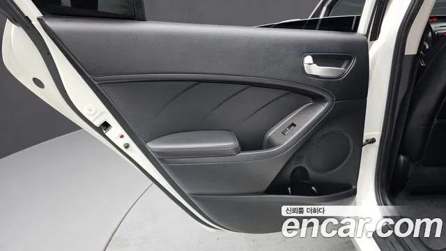 Kia K3 2014 thumb 7