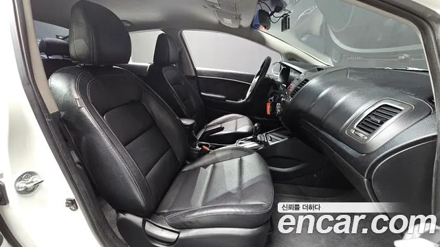 Kia K3 2014 thumb 11
