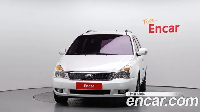 Kia Canival 2014 thumb 10