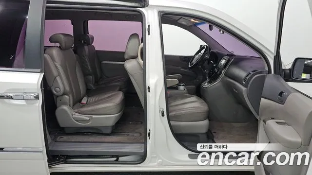 Kia Canival 2014 thumb 4
