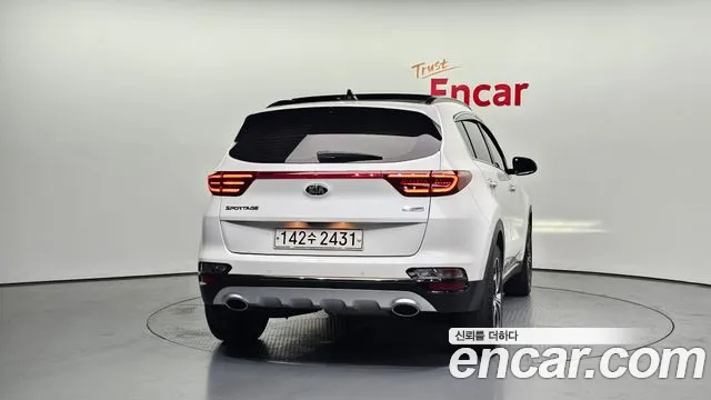 Kia Sportage 2018 thumb 8