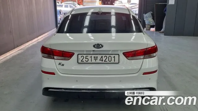 Kia K5 2018 thumb 12