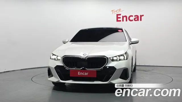 BMW 5 серии 2026 thumb 12