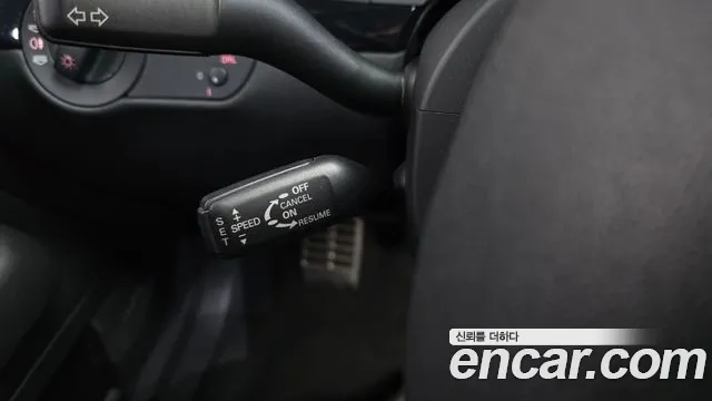 Audi RS4 2006 thumb 2