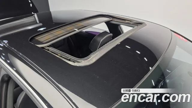 Audi RS4 2006 thumb 9