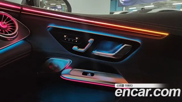 Mercedes-Benz EQE 2022 thumb 11