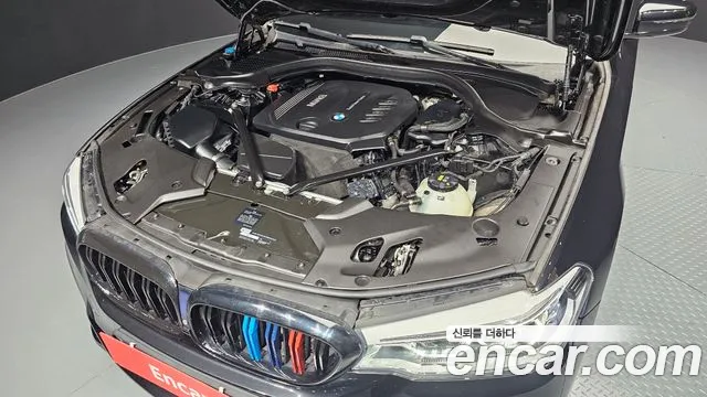 BMW 5 серии 2017 thumb 11