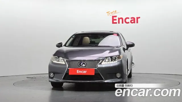 Lexus ES 300h 2013 thumb 3
