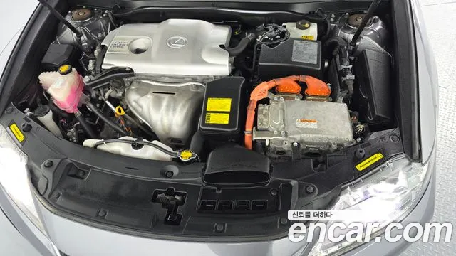 Lexus ES 300h 2013 thumb 6