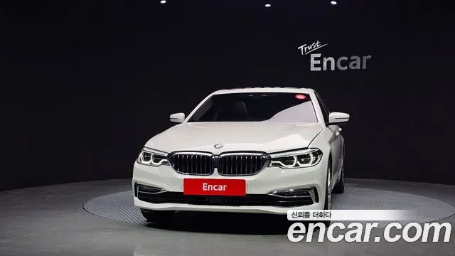 BMW 5 серии 2019 thumb 6