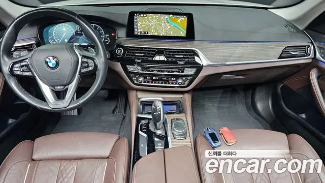 BMW 5 серии 2019 thumb 9
