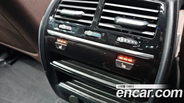 BMW 5 серии 2019 thumb 2
