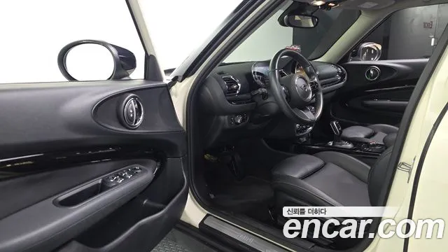 Mini Cooper Clubman 2021 thumb 12