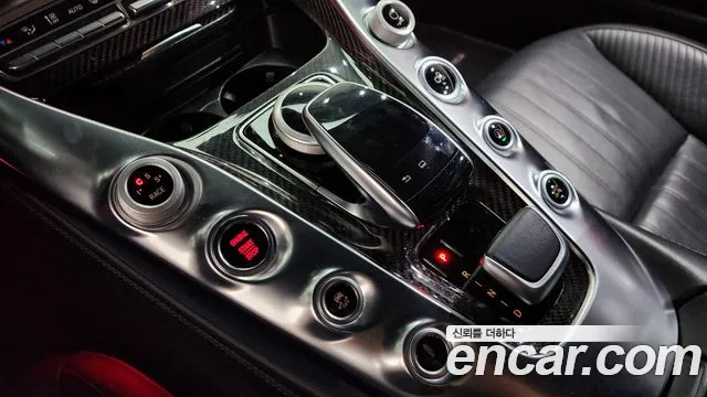 Mercedes-Benz AMG GT 2016 thumb 5