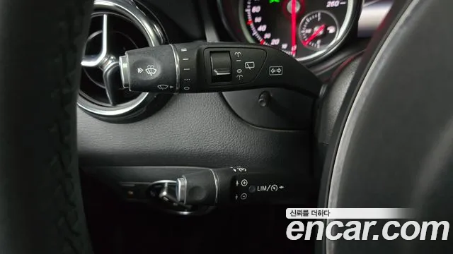 Mercedes-Benz A-Класс 2018 thumb 6