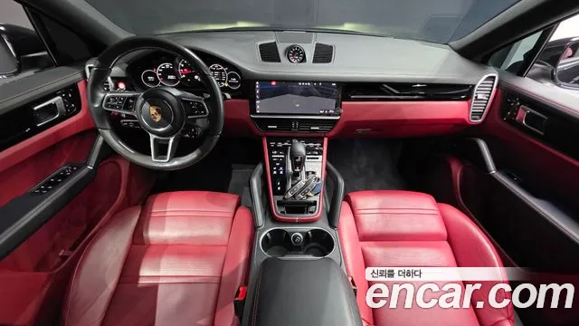Porsche Cayenne 2020 thumb 2