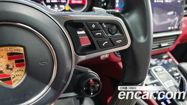 Porsche Cayenne 2020 thumb 6