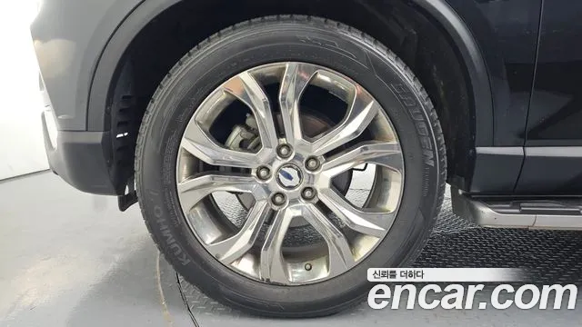 KGM Rexton 2019 thumb 9