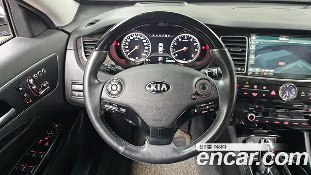 Kia K9 2017 thumb 5