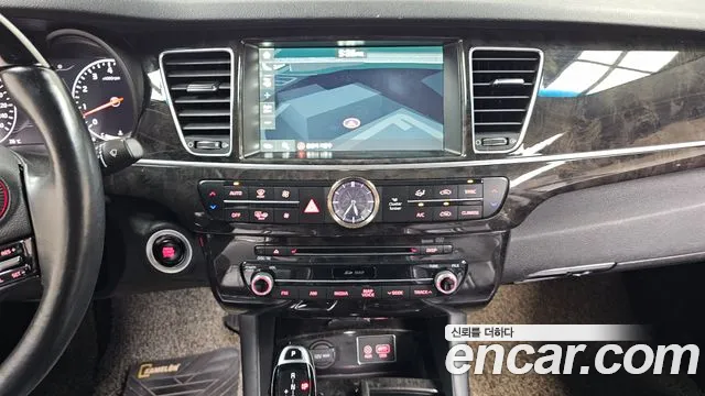 Kia K9 2017 thumb 10
