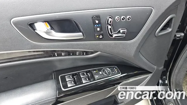 Kia K9 2017 thumb 6