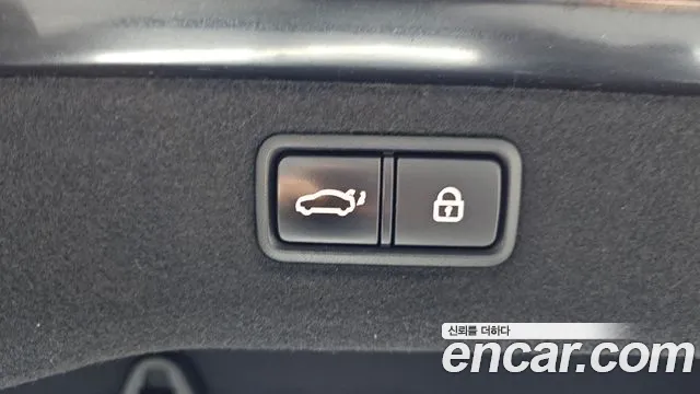 Kia K9 2017 thumb 4