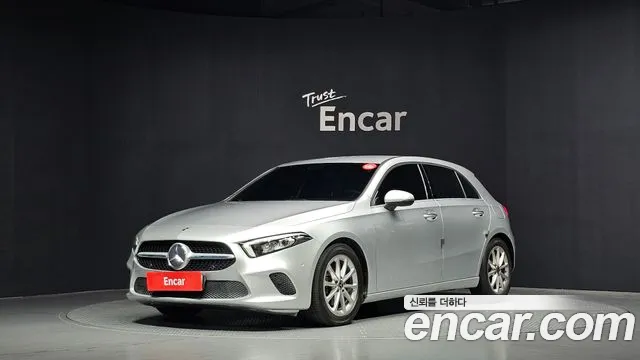 Mercedes-Benz A-Class 2019 thumb 11